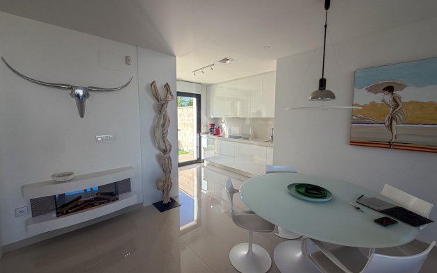 Begagnad - Villa - San Miguel de Salinas - Bellavista