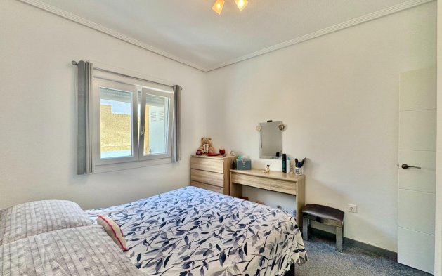 Resale - Villa - Orihuela Costa - La Florida