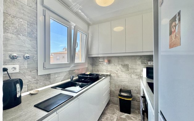 Resale - Villa - Orihuela Costa - La Florida