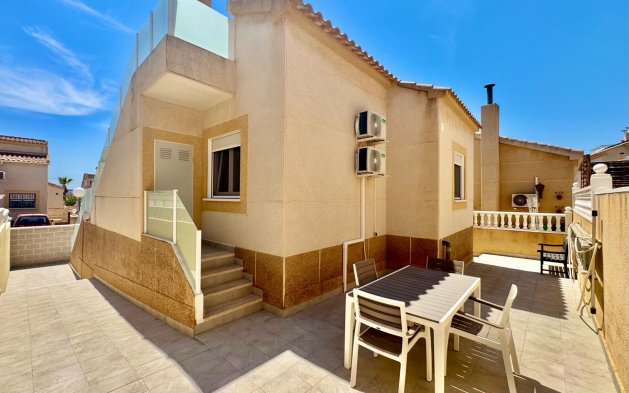 Resale - Villa - Orihuela Costa - La Florida