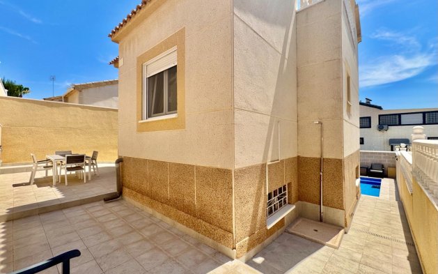 Resale - Villa - Orihuela Costa - La Florida