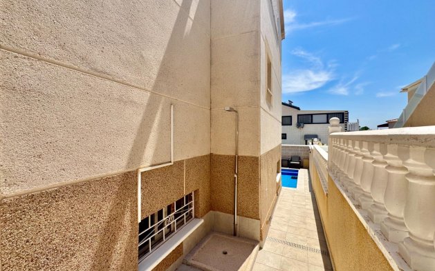 Resale - Villa - Orihuela Costa - La Florida