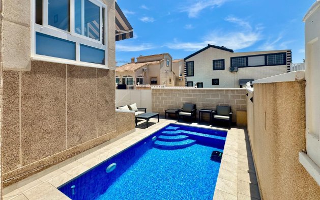 Resale - Villa - Orihuela Costa - La Florida