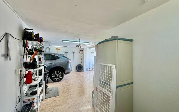Resale - Villa - Orihuela Costa - La Florida