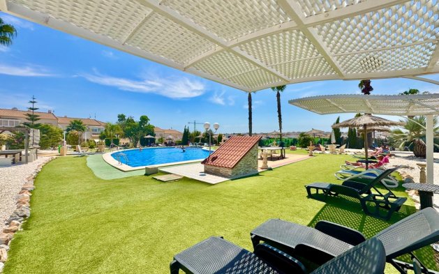 Resale - Villa - Orihuela Costa - La Florida