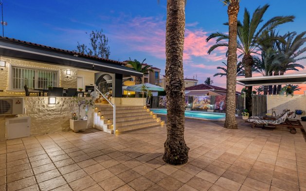 Resale - Villa - Torrevieja - Rocio del Mar