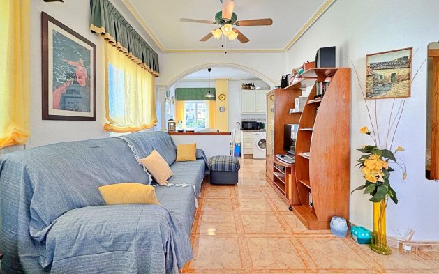 Resale - Apartment / flat - Orihuela Costa - La Zenia