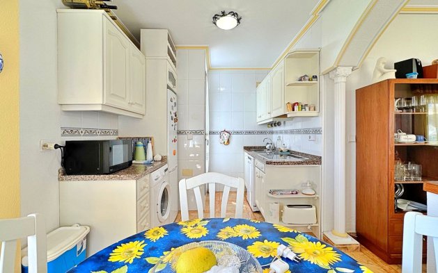 Resale - Apartment / flat - Orihuela Costa - La Zenia
