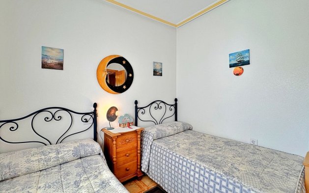 Resale - Apartment / flat - Orihuela Costa - La Zenia