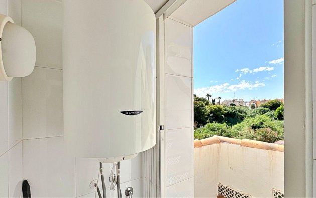 Resale - Apartment / flat - Orihuela Costa - La Zenia