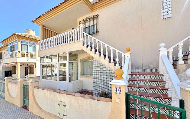 Resale - Apartment / flat - Orihuela Costa - La Zenia
