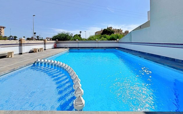 Resale - Apartment / flat - Orihuela Costa - La Zenia
