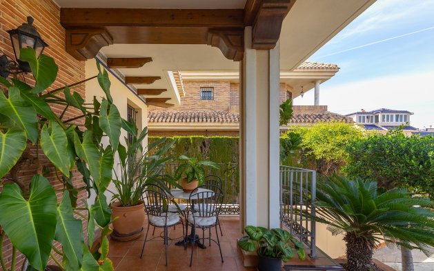 Resale - Villa - Torrevieja - La Veleta