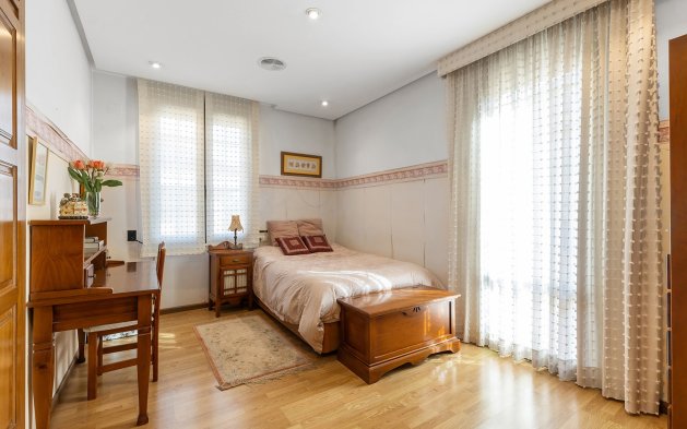 Resale - Villa - Torrevieja - La Veleta