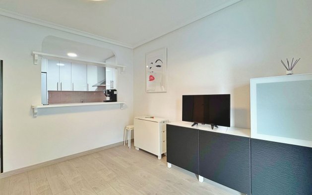 Resale - Apartment / flat - Torrevieja - Torrelamata - La Mata