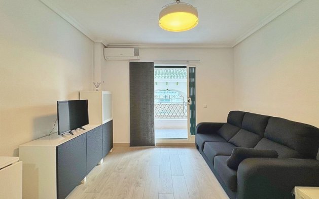 Resale - Apartment / flat - Torrevieja - Torrelamata - La Mata