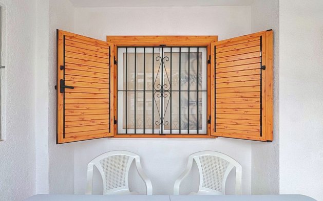 Resale - Apartment / flat - Torrevieja - Torrelamata - La Mata