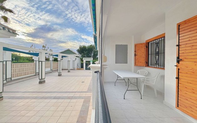 Resale - Apartment / flat - Torrevieja - Torrelamata - La Mata
