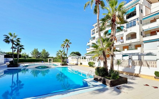 Resale - Apartment / flat - Torrevieja - Torrelamata - La Mata