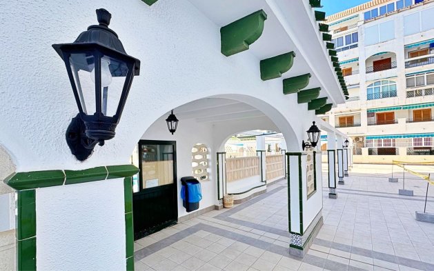 Resale - Apartment / flat - Torrevieja - Torrelamata - La Mata
