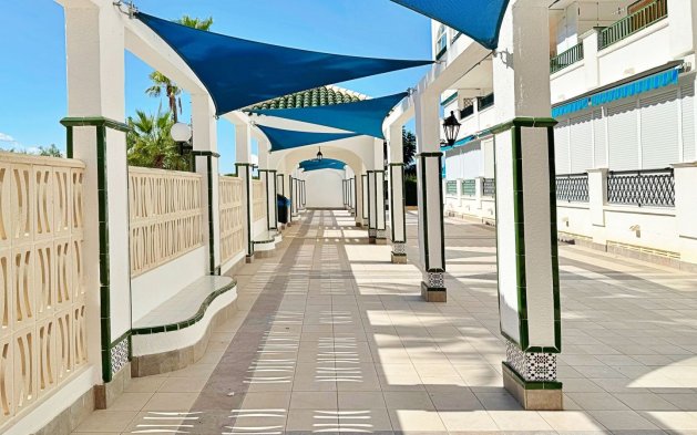 Resale - Apartment / flat - Torrevieja - Torrelamata - La Mata