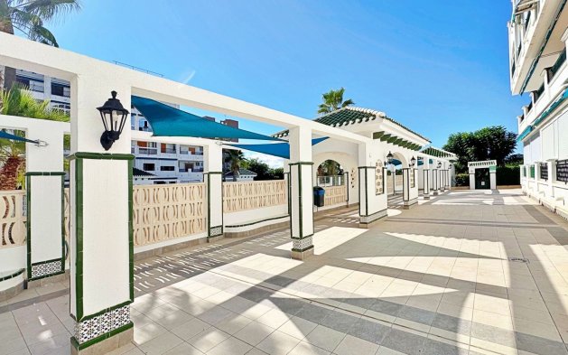 Resale - Apartment / flat - Torrevieja - Torrelamata - La Mata