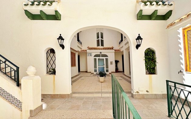 Resale - Apartment / flat - Torrevieja - Torrelamata - La Mata