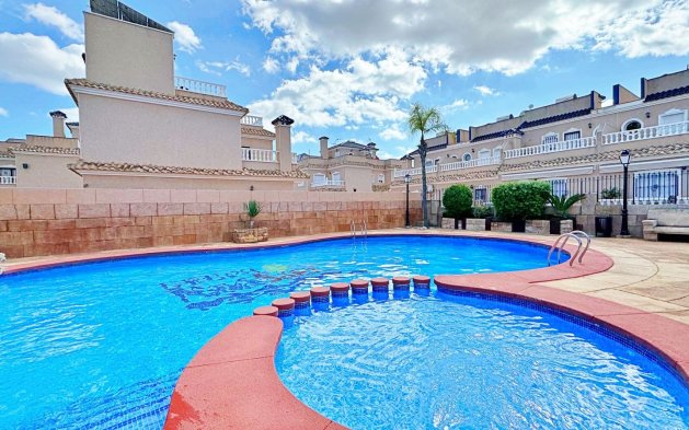 Resale - Townhouse - Orihuela Costa - Villamartín