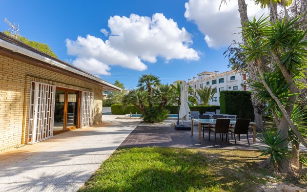 Resale - Villa - Orihuela Costa - Las Filipinas