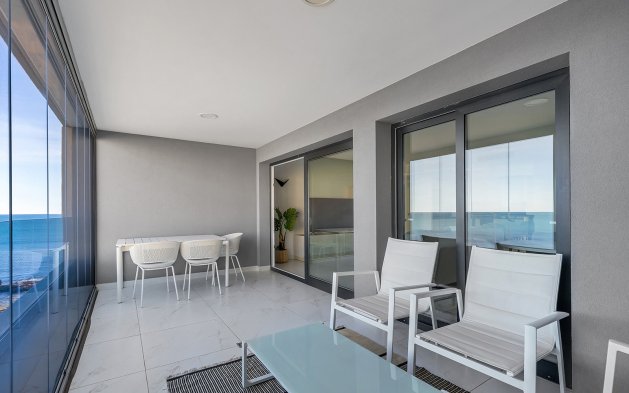 Resale - Apartment / flat - Torrevieja - Punta Prima
