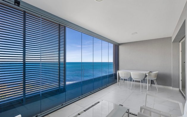 Resale - Apartment / flat - Torrevieja - Punta Prima