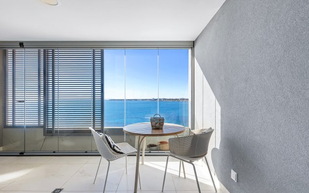 Resale - Apartment / flat - Torrevieja - Punta Prima