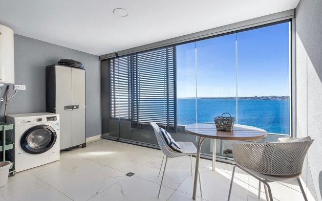 Resale - Apartment / flat - Torrevieja - Punta Prima