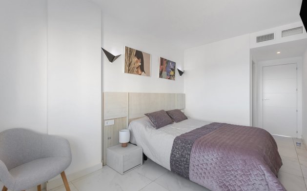 Resale - Apartment / flat - Torrevieja - Punta Prima