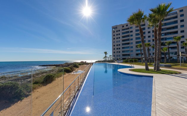 Resale - Apartment / flat - Torrevieja - Punta Prima