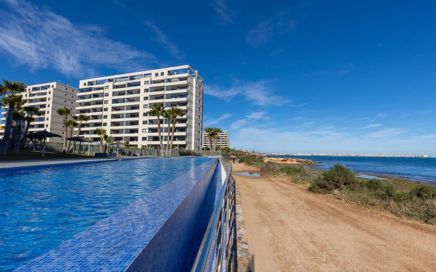 Resale - Apartment / flat - Torrevieja - Punta Prima