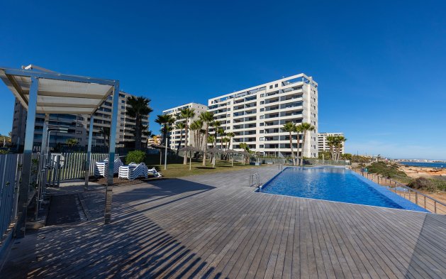 Resale - Apartment / flat - Torrevieja - Punta Prima