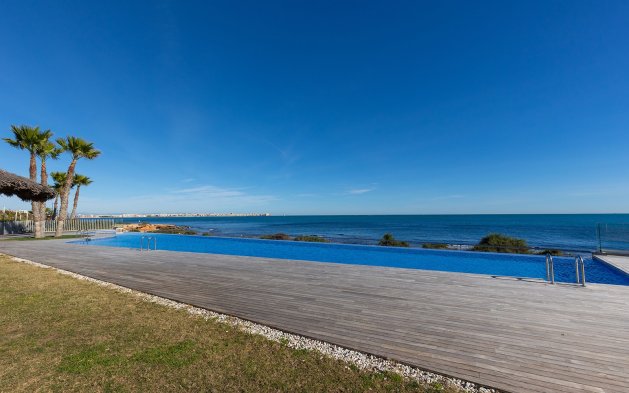 Resale - Apartment / flat - Torrevieja - Punta Prima