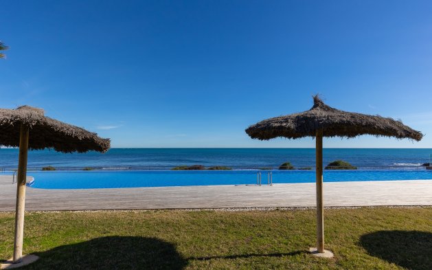 Resale - Apartment / flat - Torrevieja - Punta Prima