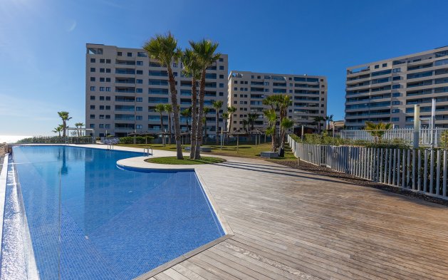Resale - Apartment / flat - Torrevieja - Punta Prima