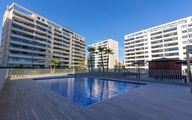 Resale - Apartment / flat - Torrevieja - Punta Prima
