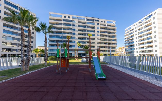 Resale - Apartment / flat - Torrevieja - Punta Prima