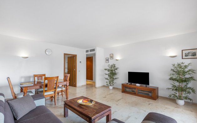 Resale - Apartment / flat - Torrevieja - Punta Prima