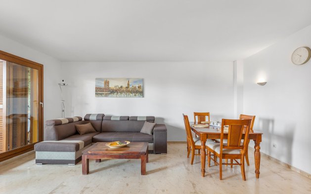Resale - Apartment / flat - Torrevieja - Punta Prima