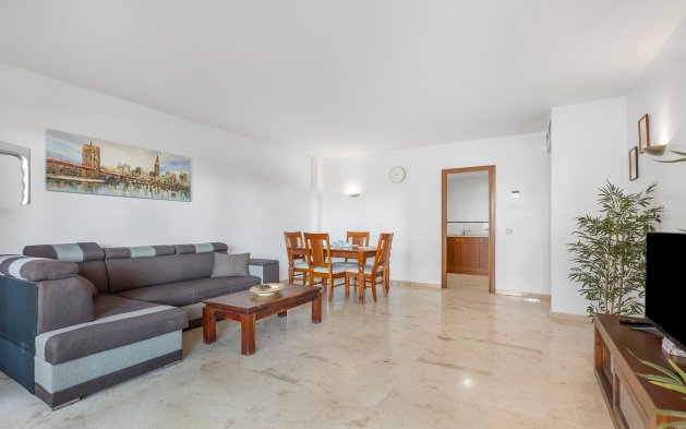 Resale - Apartment / flat - Torrevieja - Punta Prima