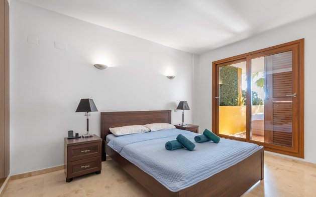Resale - Apartment / flat - Torrevieja - Punta Prima