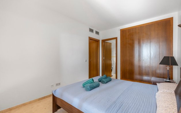 Resale - Apartment / flat - Torrevieja - Punta Prima