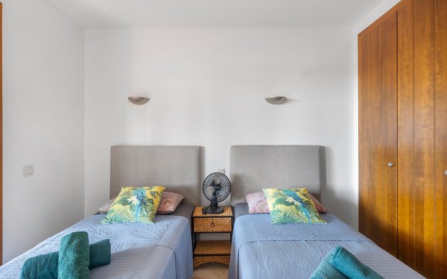 Resale - Apartment / flat - Torrevieja - Punta Prima