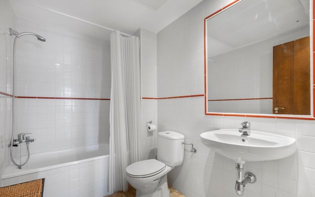 Resale - Apartment / flat - Torrevieja - Punta Prima
