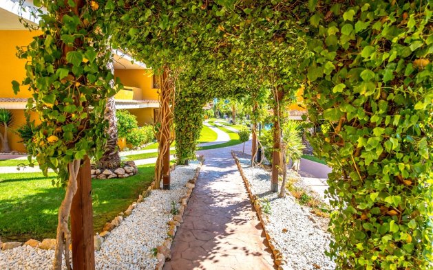 Resale - Apartment / flat - Torrevieja - Punta Prima
